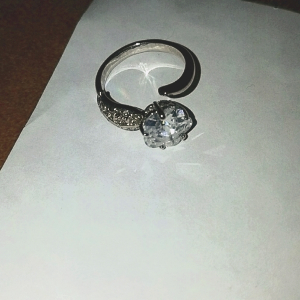 Avon Cz Bypass Flower Ring 7